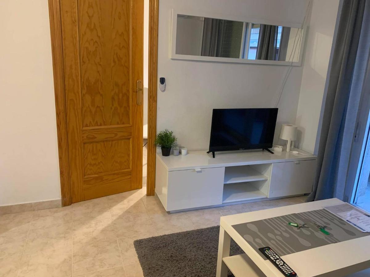Апартаменты Apartamento Playa Del Cura Торевьиа Экстерьер фото