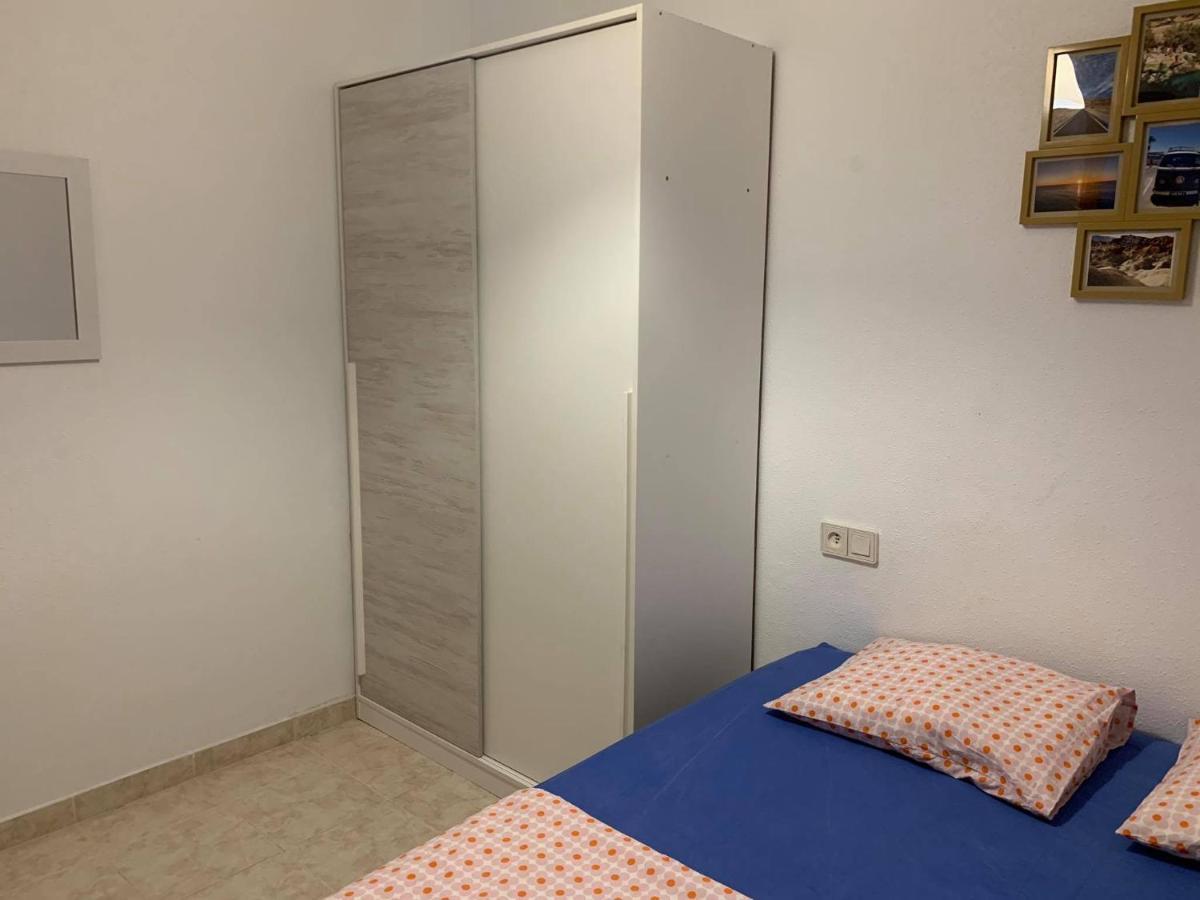 Апартаменты Apartamento Playa Del Cura Торевьиа Экстерьер фото