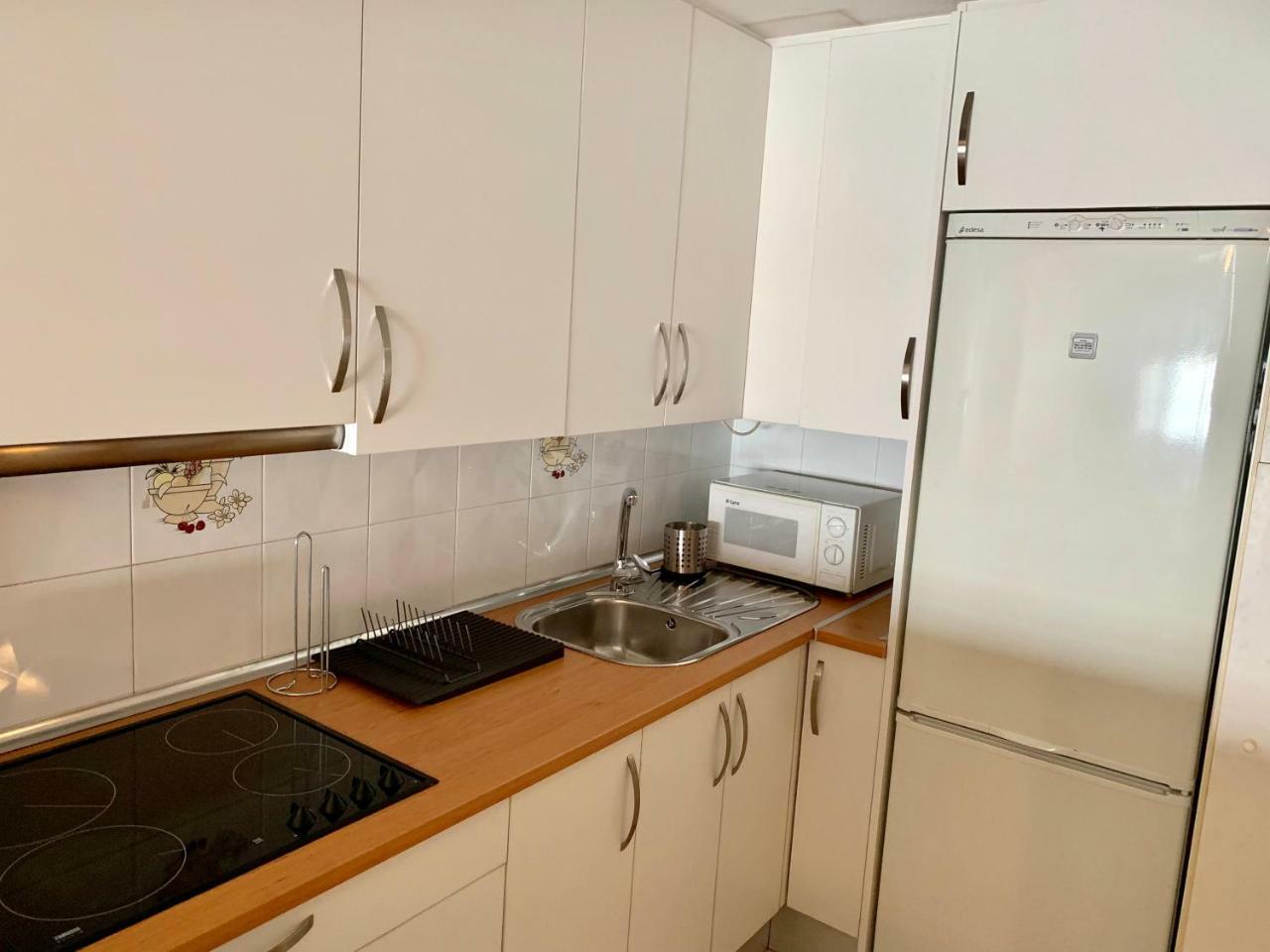 Апартаменты Apartamento Playa Del Cura Торевьиа Экстерьер фото