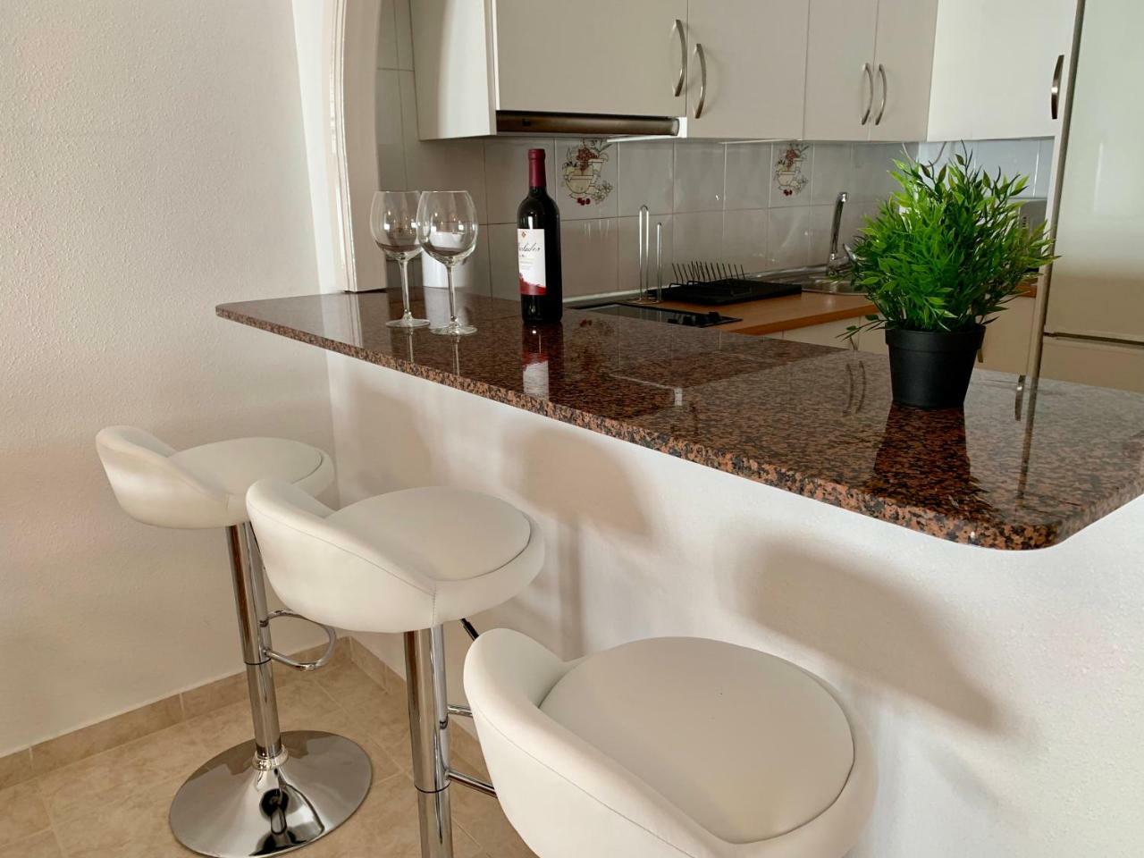 Апартаменты Apartamento Playa Del Cura Торевьиа Экстерьер фото