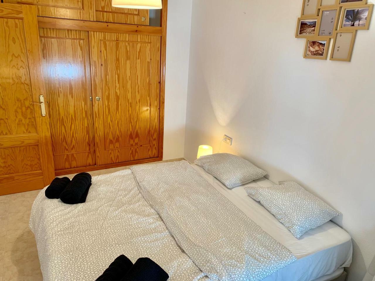 Апартаменты Apartamento Playa Del Cura Торевьиа Экстерьер фото